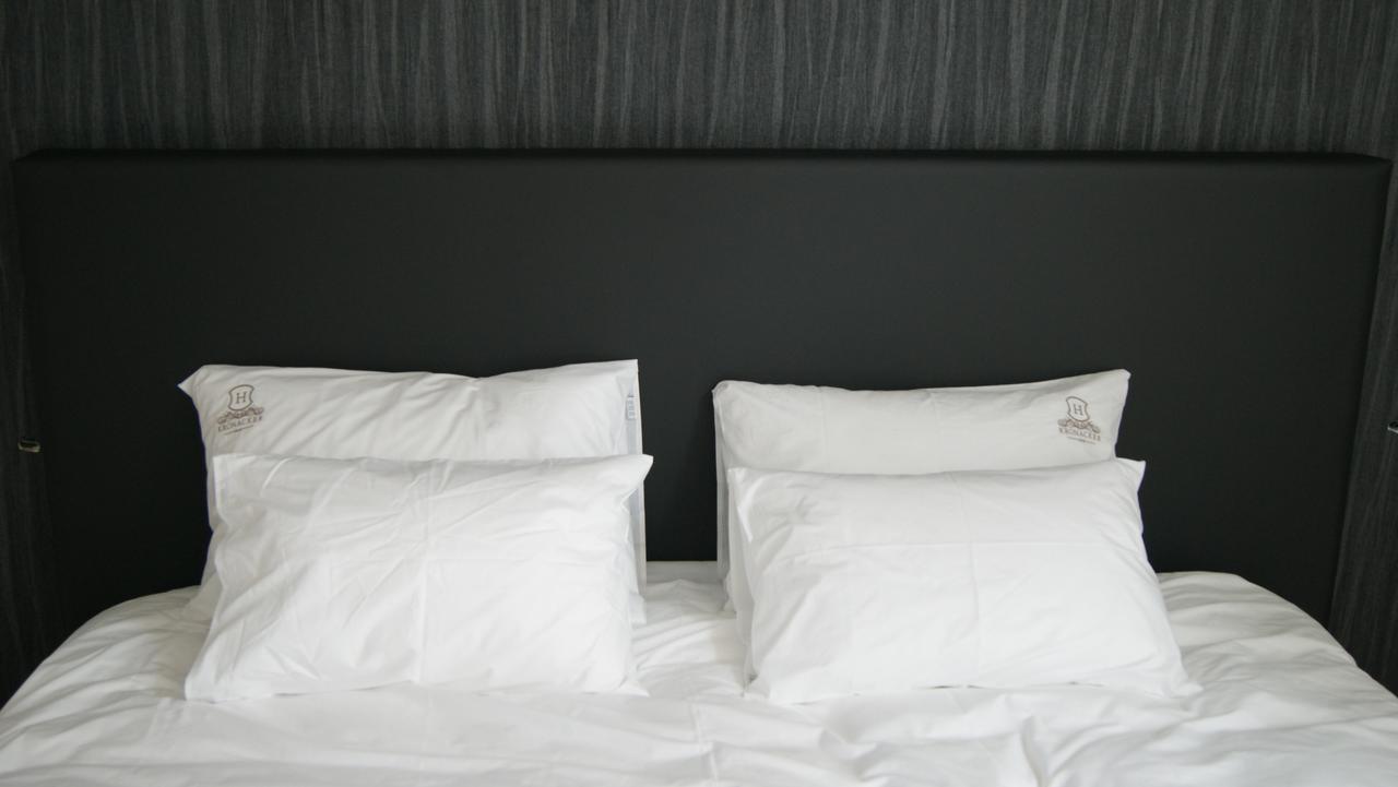 Hotel Kronacker ティーネン エクステリア 写真